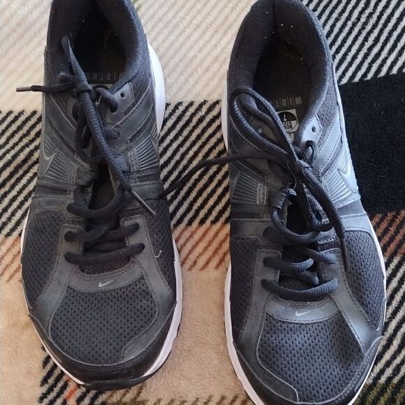 Nike Mens Dart 580524-002 Black Running Shoes Sneakers Size 7 - Picture 1 of 8